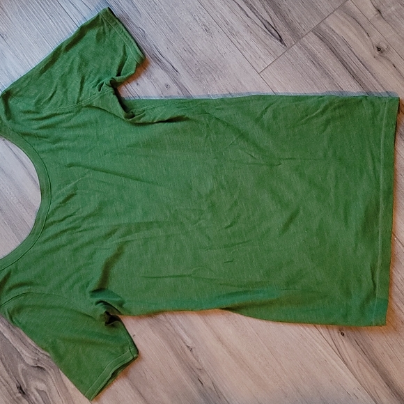 Mossimo Modern Fit Tshirt Size Medium - Picture 5 of 5